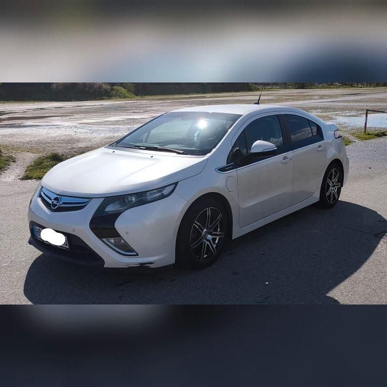 Gebraucht Opel Ampera Comfort Edition 151 PS (111 kW) 2012 Weiß Kleinwagen