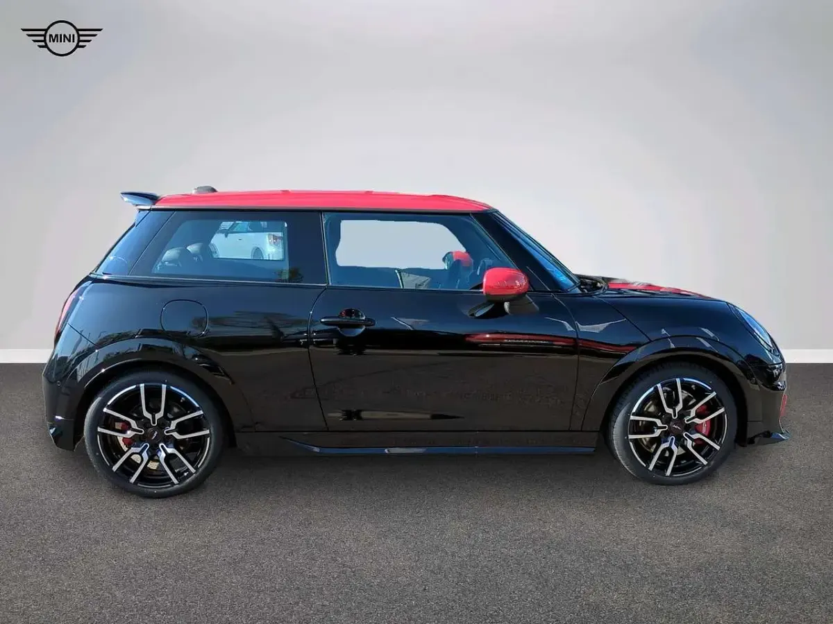 Gebraucht Mini John Cooper Works 231 PS (169 kW) 2025 Schwarz Kleinwagen