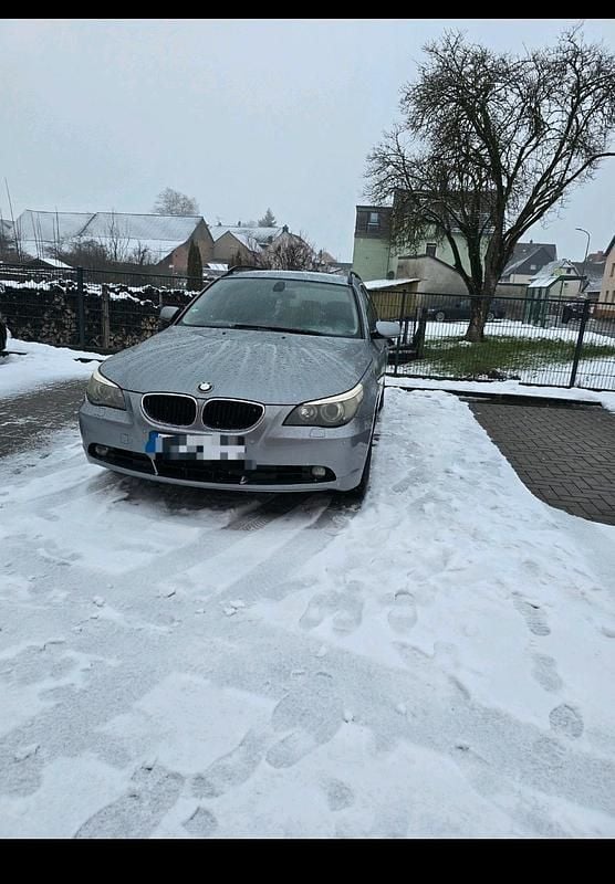 Gebraucht BMW 525 177 PS (130 kW) 2005 Grau Kombi