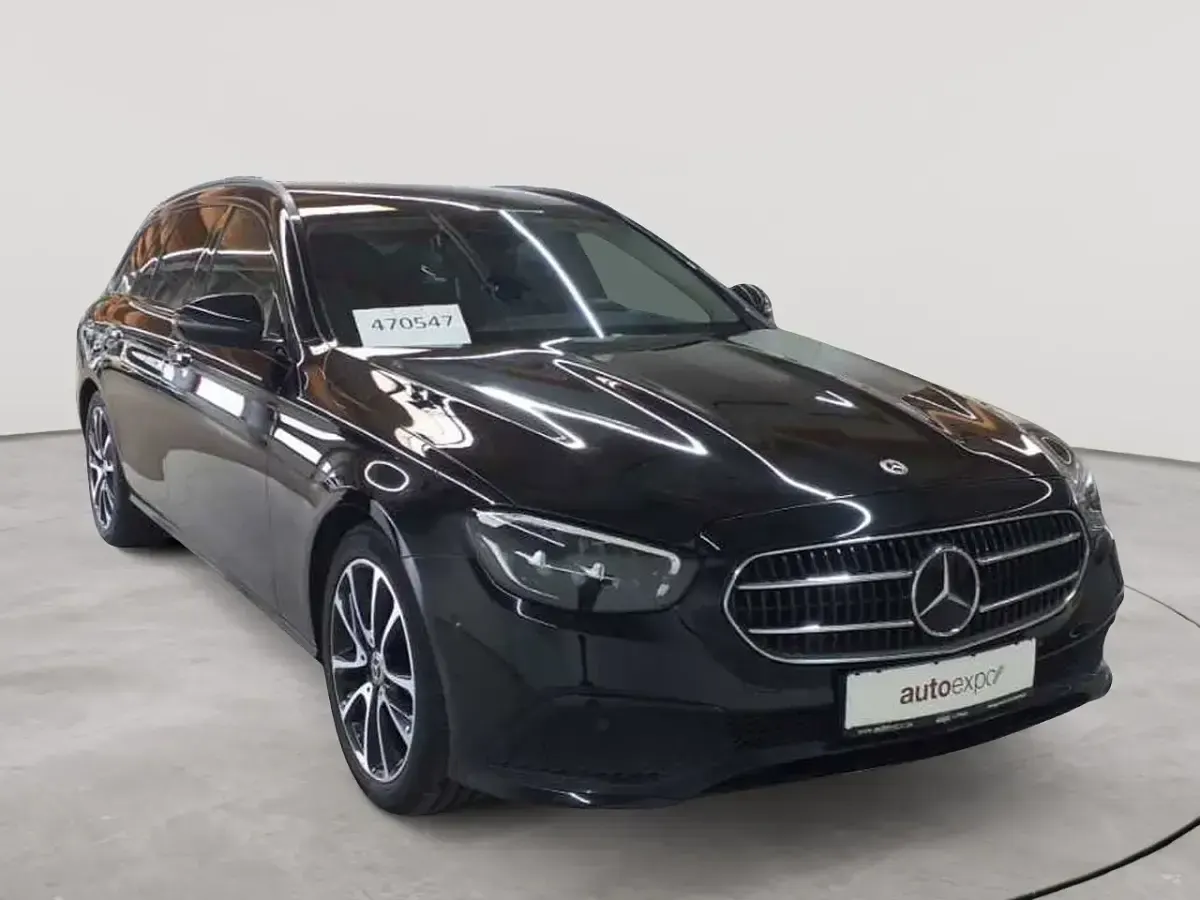 Gebraucht Mercedes E220 Avantgarde 200 PS (147 kW) 2023 Kombi