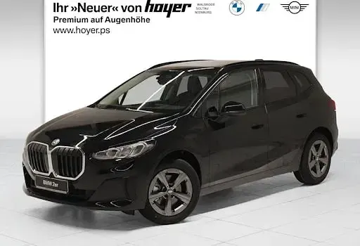 Nowe BMW 218 Shadowline 150 KM (110 kW) 2025 Czarny Kombi