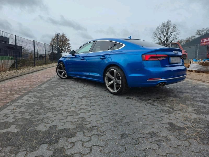 Gebraucht Audi A5 231 PS (169 kW) 2019 Blau Coupé