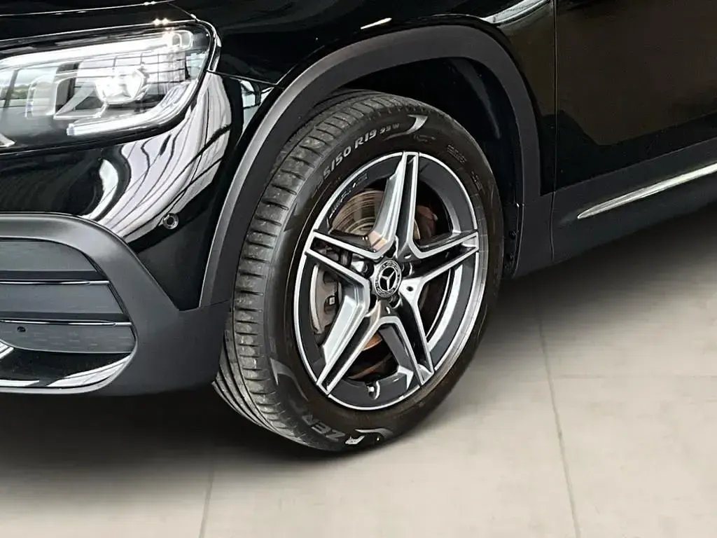 Gebraucht Mercedes GLB220 Style 190 PS (139 kW) 2023 Unilack nachtschwarz SUV