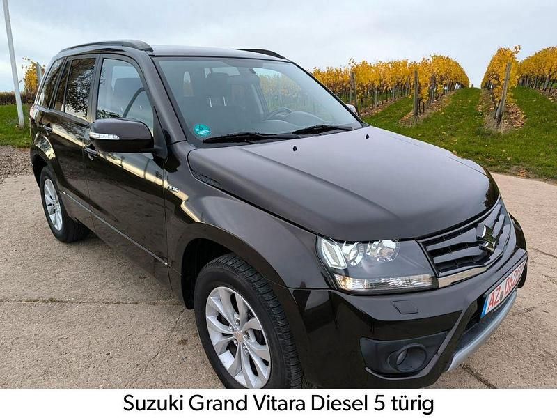 Braun Gebraucht 2014 Suzuki Vitara Comfort SUV | 17.900 € - Bild 1/4