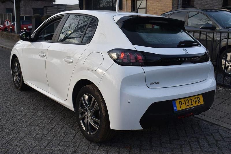 Gebraucht Peugeot 208 Active 75 PS (55 kW) 2022 Weiß Kleinwagen