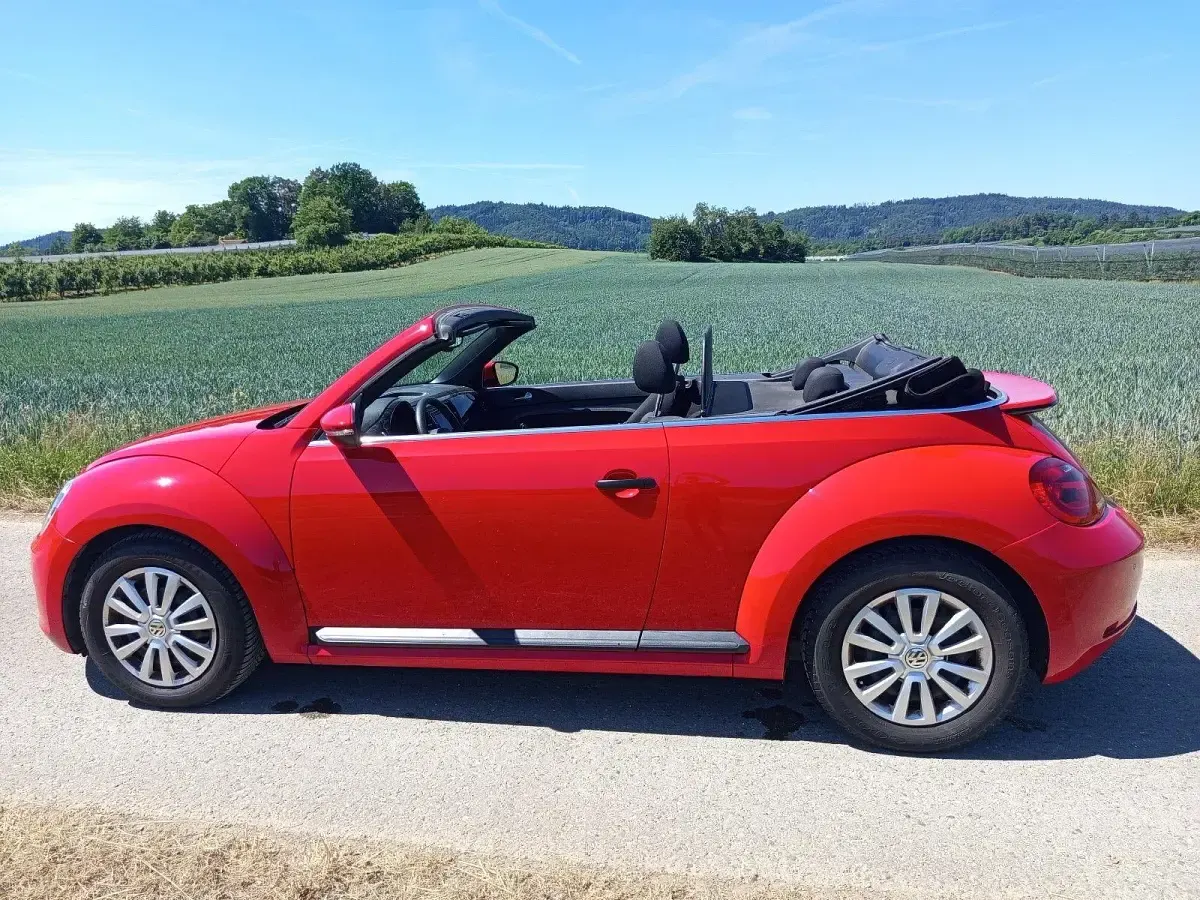 Gebraucht VW Beetle 105 PS (77 kW) 2016 Rot Kleinwagen