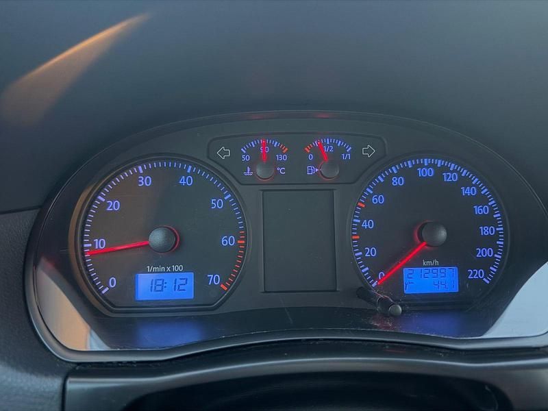 Gebraucht VW Polo 69 PS (50 kW) 2008 Schwarz Kleinwagen