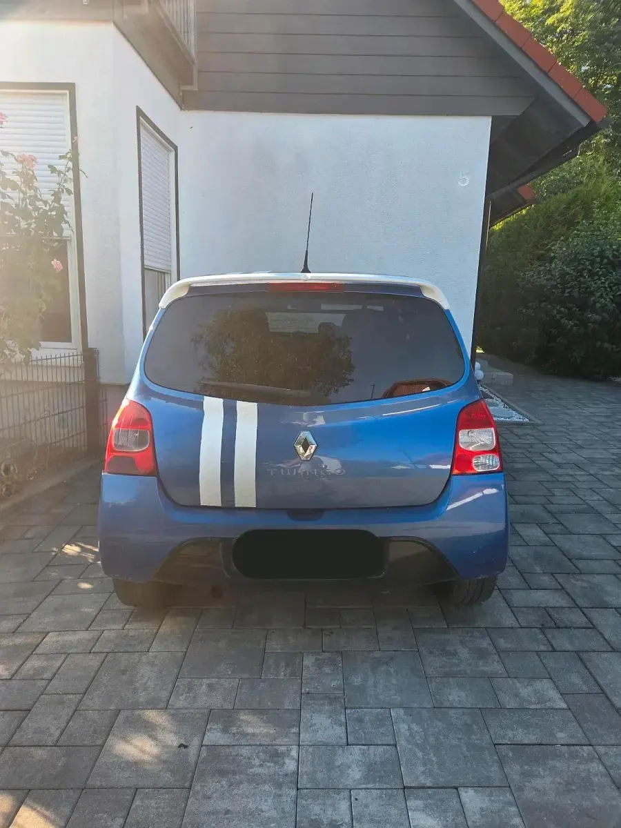 Gebraucht Renault Twingo 101 PS (74 kW) 2011 Blau Kleinwagen