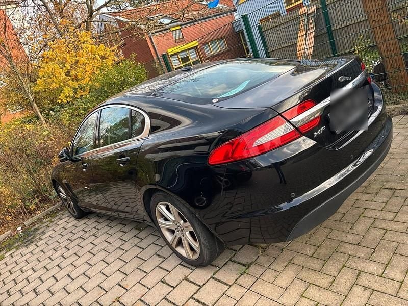 Gebraucht Jaguar XF 190 PS (139 kW) 2011 Schwarz Limousine