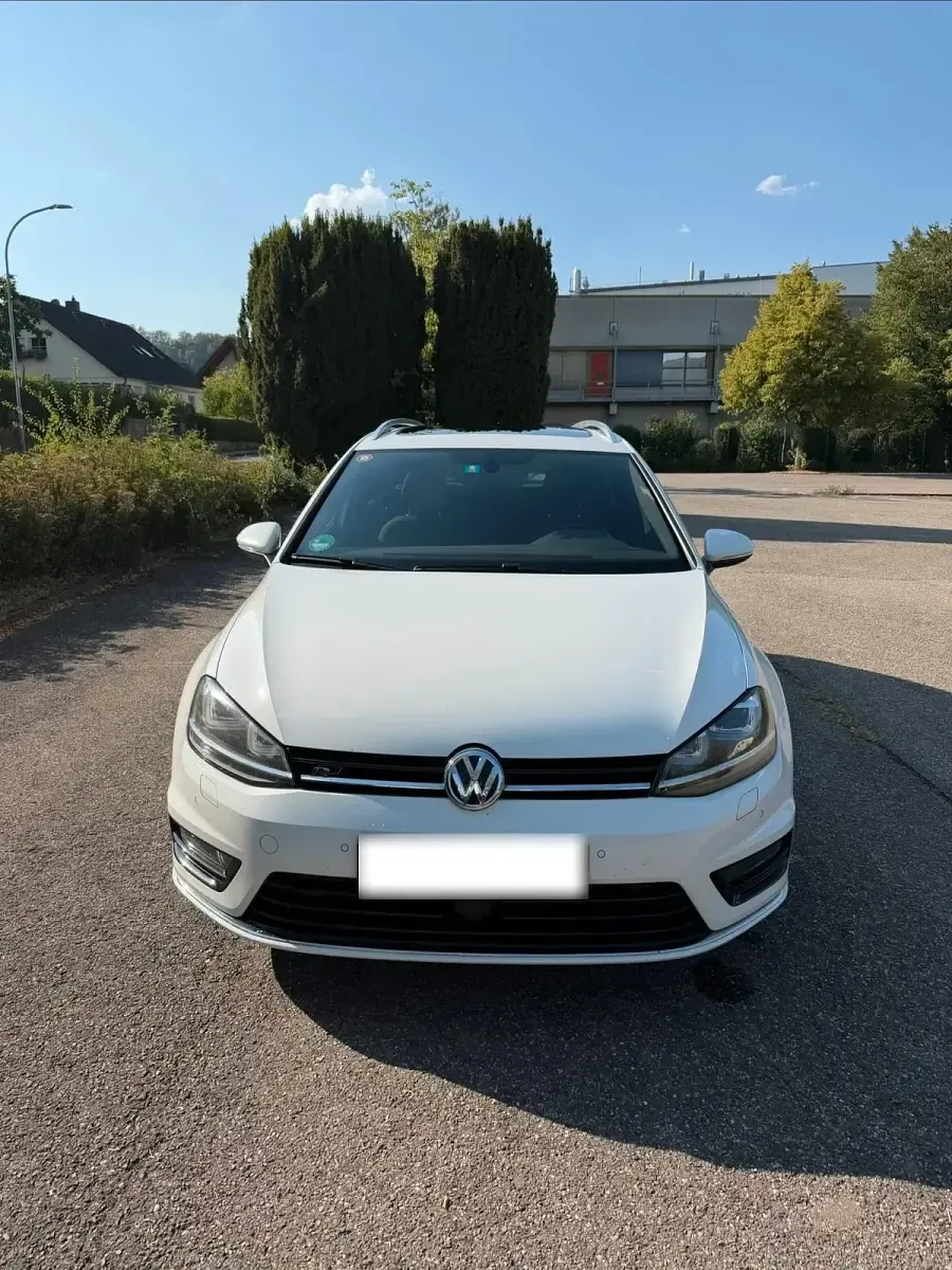 Gebraucht VW Golf VII R-line 150 PS (110 kW) 2015 Weiß Kombi