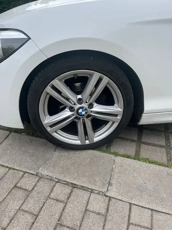 Gebraucht BMW 116 M Sport 116 PS (85 kW) 2014 Weiß Kleinwagen