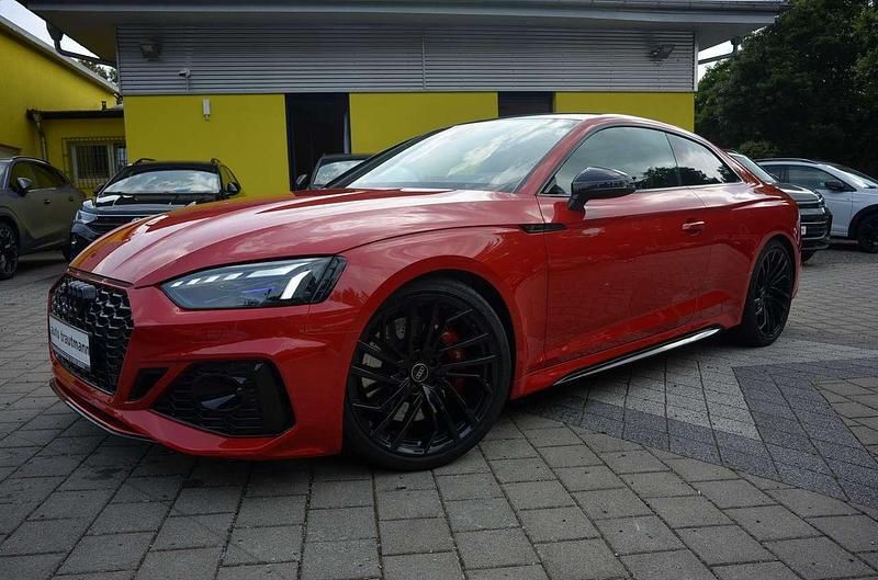 Progressivrot metallic Gebraucht 2024 Audi RS5 Ambiente Coupé | 75.980 € (Fairer Preis) - Bild 1/4