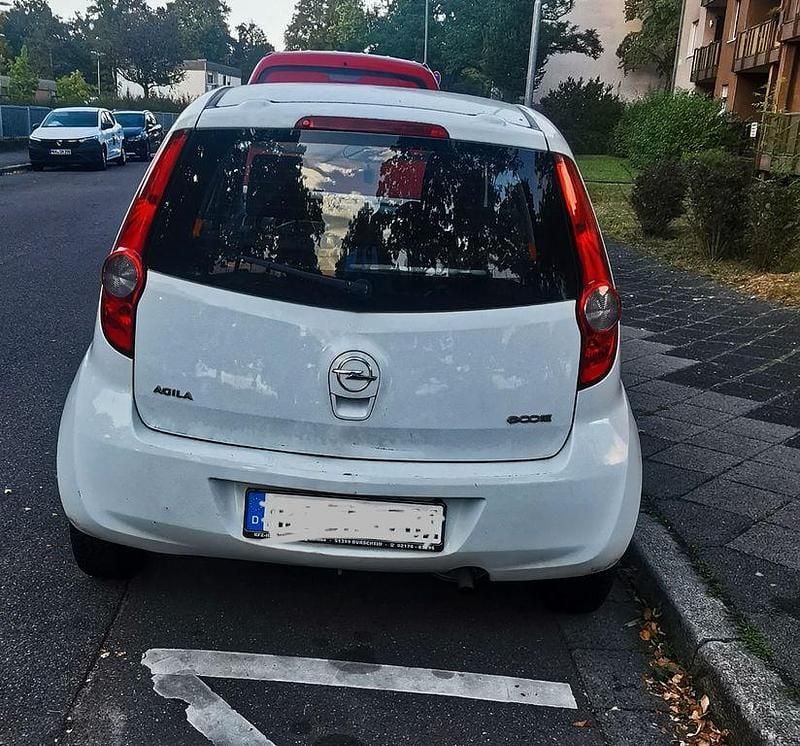 Gebraucht Opel Agila 68 PS (50 kW) 2012 Weiß Kleinwagen