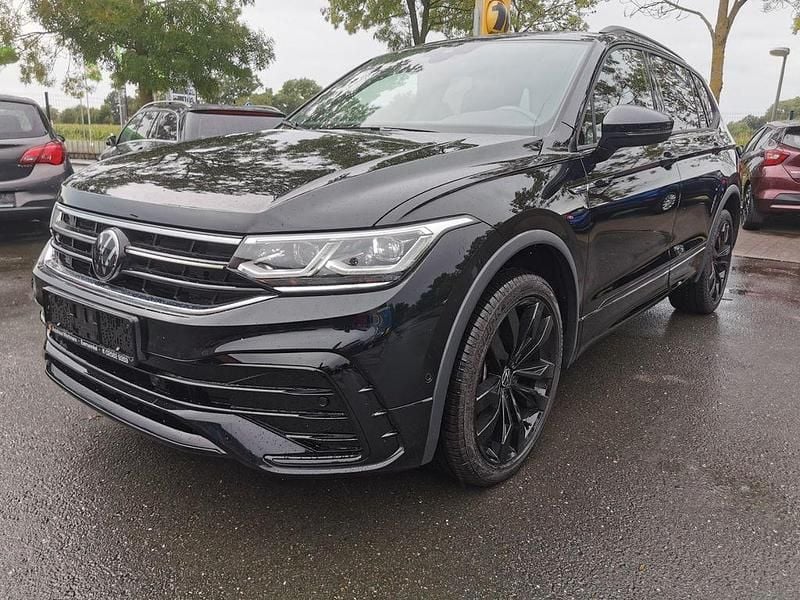Schwarz Gebraucht 2024 VW Tiguan Allspace Style SUV | 49.990 € (Teuer) - Bild 1/4