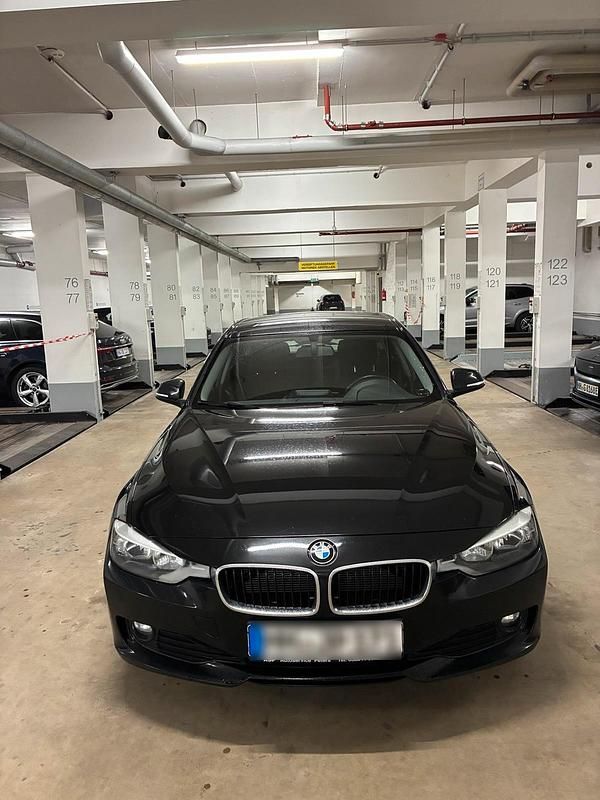 Gebraucht BMW 316 116 PS (85 kW) 2013 Schwarz Kombi