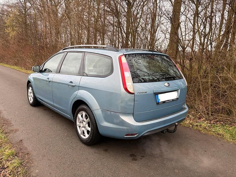 Gebraucht Ford Focus 109 PS (80 kW) 2008 Silber Kombi