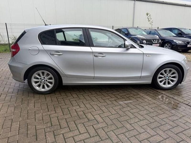 Gebraucht BMW 118 Advantage 143 PS (105 kW) 2010 Silber Kleinwagen