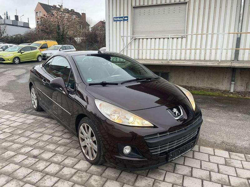 Gebraucht Peugeot 207 CC 156 PS (114 kW) 2013 Braun Cabrio