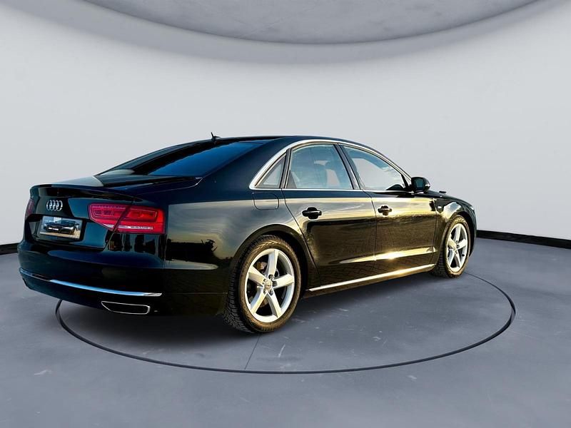 Gebraucht Audi A8 Ambiente 250 PS (183 kW) 2010 Brillantschwarz Limousine