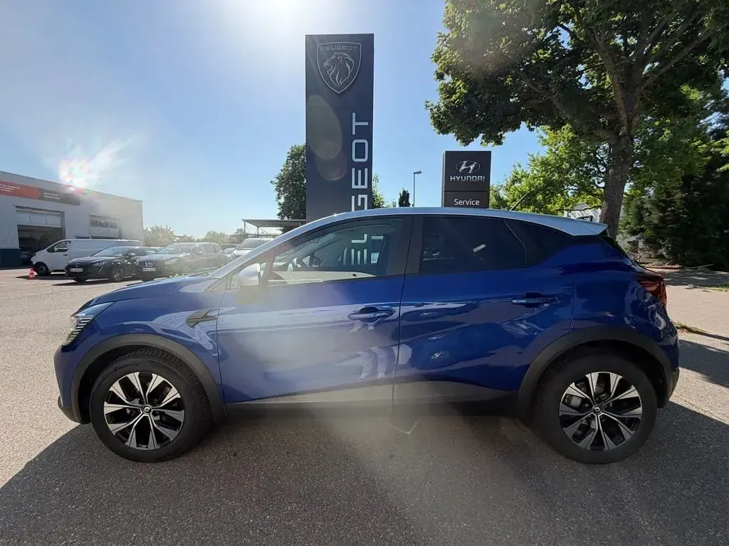 Używany Renault Captur Evolution 91 KM (66 kW) 2023 Niebieski SUV
