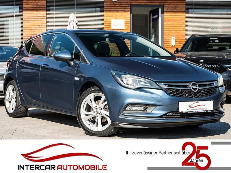 Azur blau (m2) Gebraucht 2017 Opel Astra Dynamic Limousine | 7.950 € (Guter Preis) - Bild 1/4