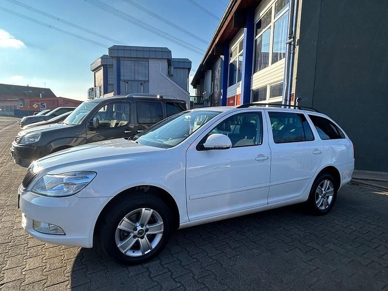 Gebraucht Skoda Octavia Impuls Edition 140 PS (102 kW) 2010 Weiß Kombi