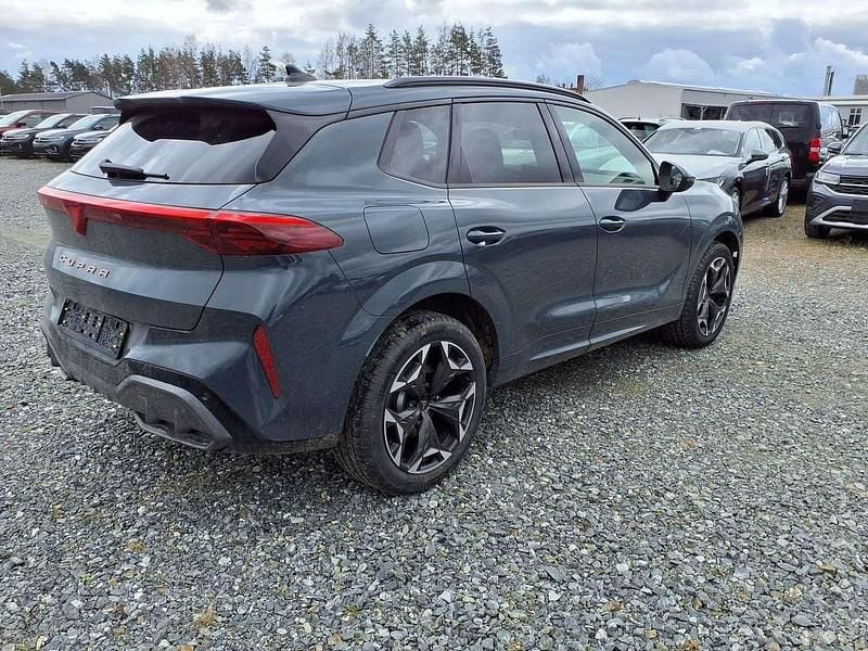 Neu Cupra Terramar VZ 265 PS (194 kW) 2025 Blau SUV