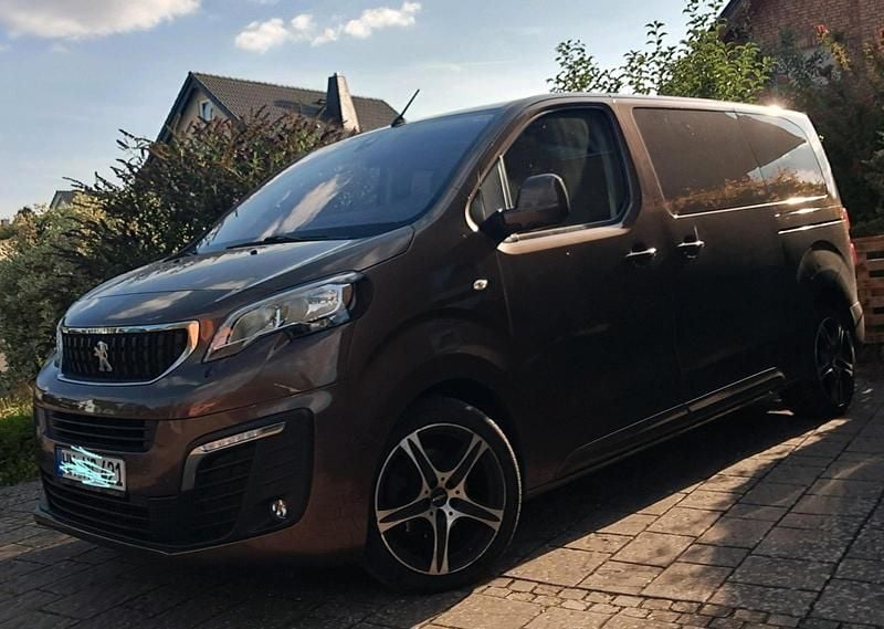 Braun Gebraucht 2016 Peugeot Traveller Van / Kleinbus | 16.500 € - Bild 1/1