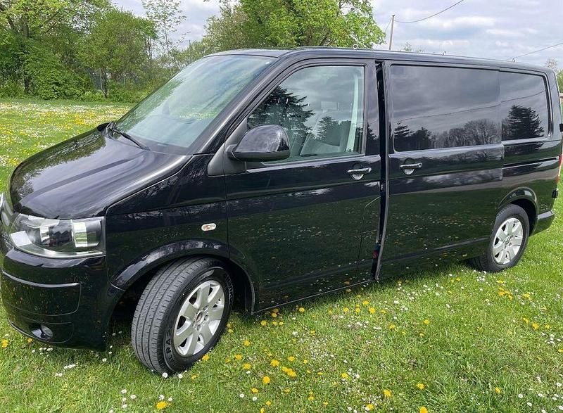 Schwarz Gebraucht 2013 VW Transporter Van | 17.990 € - Bild 1/4