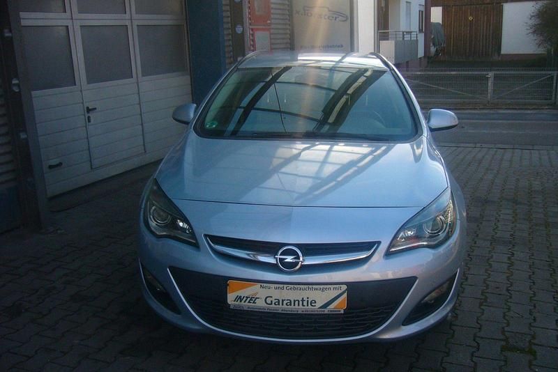 Gebraucht Opel Astra Eco 140 PS (102 kW) 2015 Blau Kombi
