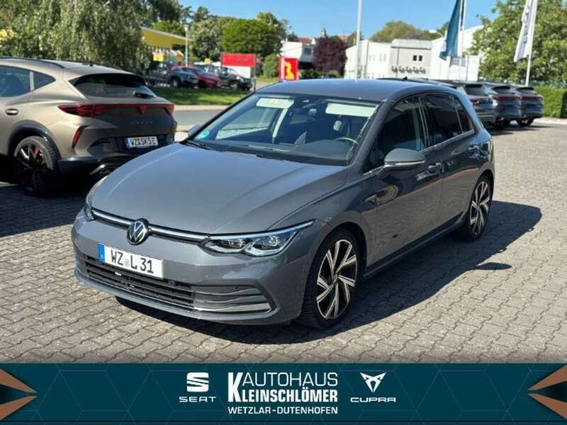 Delfingrau metallic Gebraucht 2022 VW Golf VIII Style Kleinwagen | 27.990 € (Guter Preis) - Bild 1/4