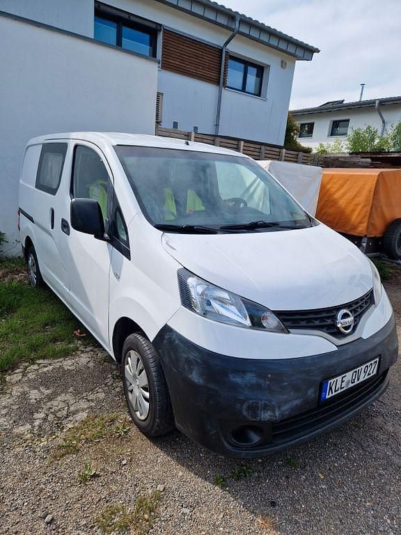 Weiß Gebraucht 2015 Nissan NV200 Van / Kleinbus | 6.650 € - Bild 1/4