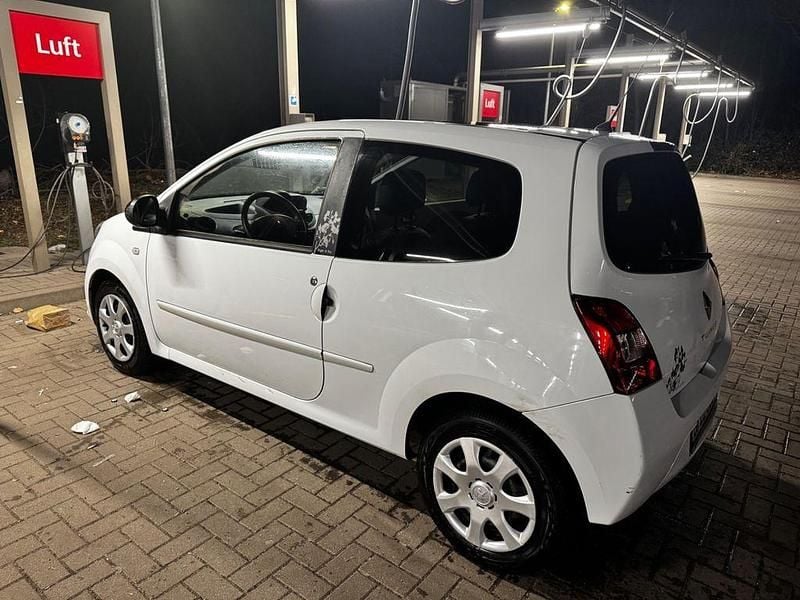 Gebraucht Renault Twingo Night&Day 75 PS (55 kW) 2009 Weiß Kleinwagen