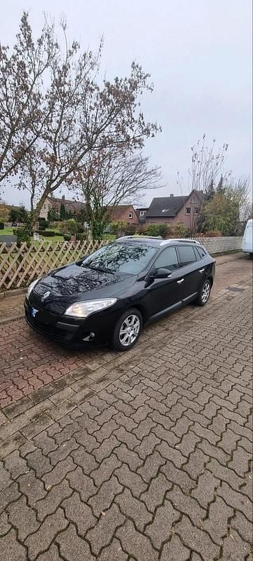 Schwarz Gebraucht 2012 Renault Mégane GrandTour Kombi | 4.450 € (Fairer Preis) - Bild 1/4