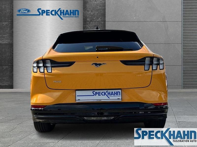 Neu Ford Mustang Mach-E Premium 197 kW (269 PS) 2025 Orange SUV