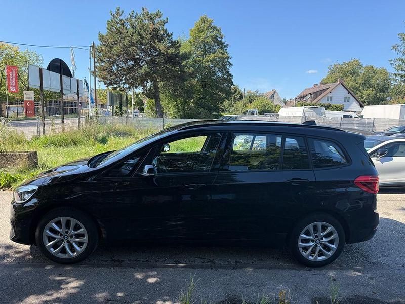 Schwarz Gebraucht 2019 BMW 218 Gran Tourer Advantage Van / Kleinbus | 17.900 € - Bild 1/4