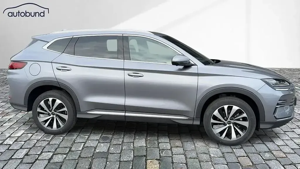 Neu BYD Seal U Design 324 PS (238 kW) 2026 Grau SUV