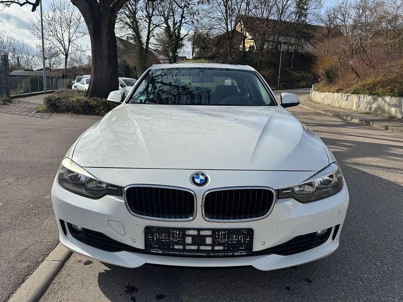 Gebraucht BMW 318 143 PS (105 kW) 2012 Weiß Limousine