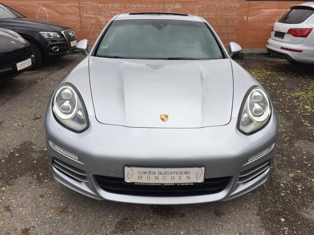 Gebraucht Porsche Panamera 4S Chrono 420 PS (308 kW) 2014 Silber Kleinwagen