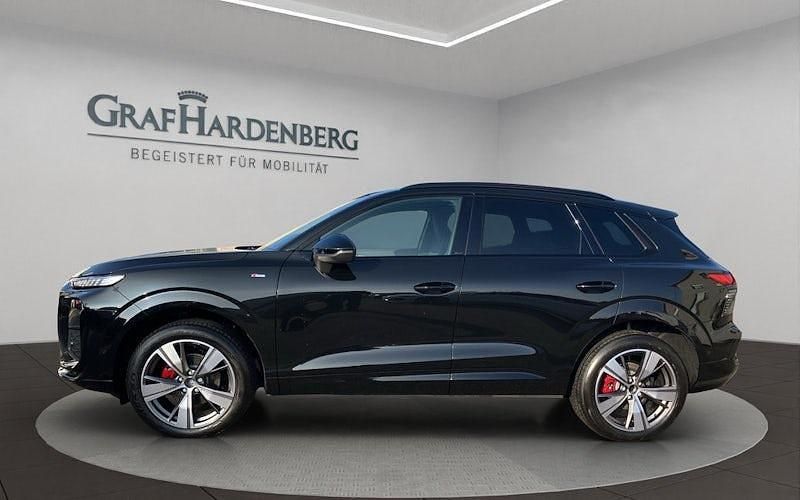 Neu Audi Q3 Ambiente 150 PS (110 kW) 2025 Schwarz SUV