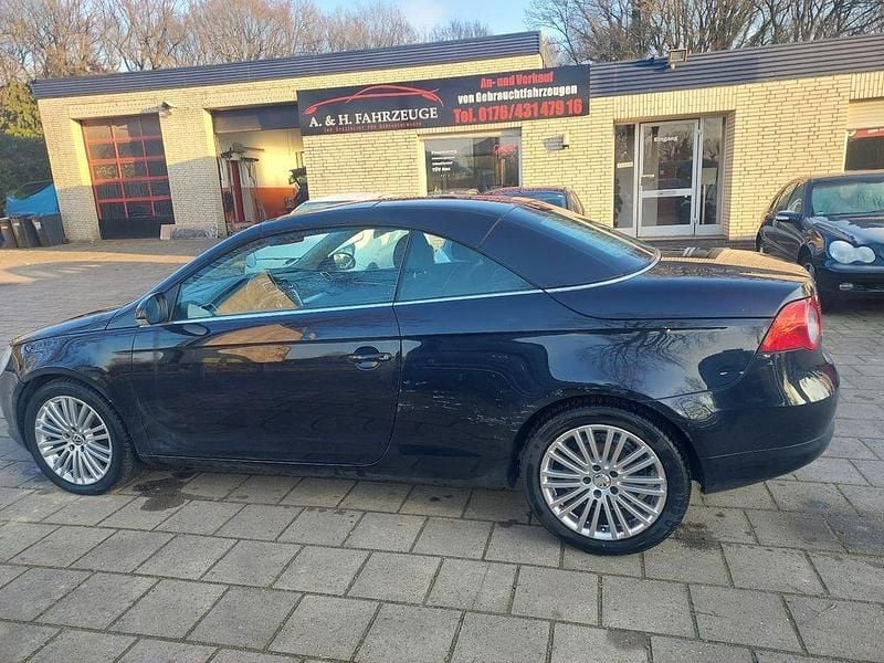Usata VW Eos 140 CV (102 kW) 2006 Nero Cabrio