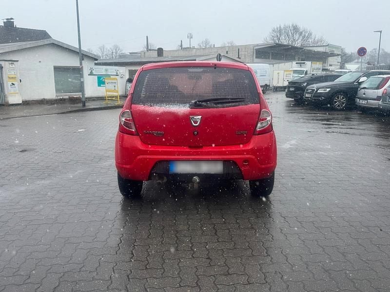 Gebraucht Dacia Sandero 75 PS (55 kW) 2009 Rot Kleinwagen