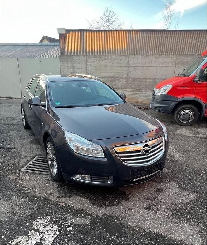 Grau Gebraucht 2012 Opel Insignia Kombi | 4.000 € (Superpreis) - Bild 1/4