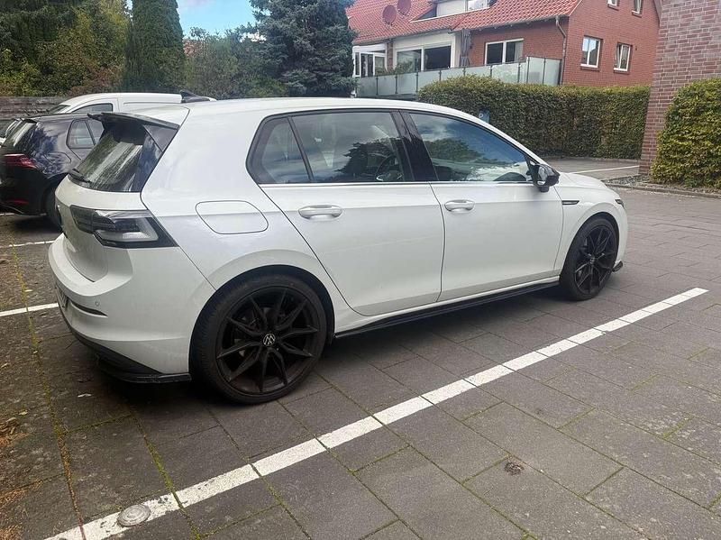 Gebraucht VW Golf VII Style 150 PS (110 kW) 2021 Weiß Kleinwagen
