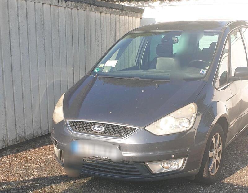 Schwarz Gebraucht 2007 Ford Galaxy Van / Kleinbus | 1.050 € - Bild 1/4