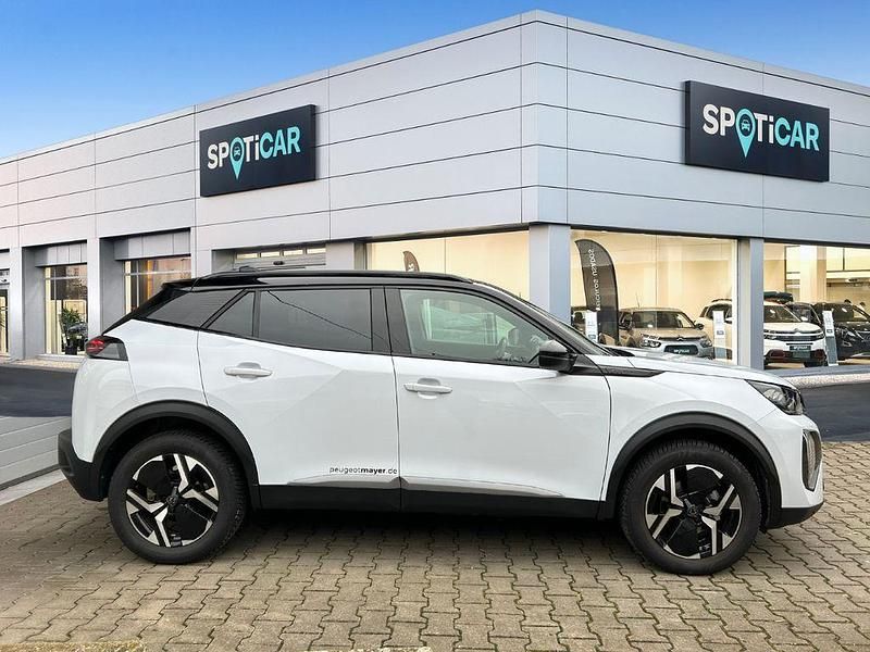 Weiß Gebraucht 2024 Peugeot 2008 GT SUV | 24.490 € (Fairer Preis) - Bild 1/4