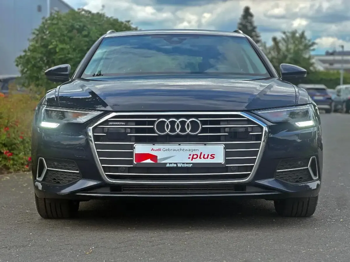 Gebraucht Audi A6 Sport 299 PS (219 kW) 2023 Blau Kombi