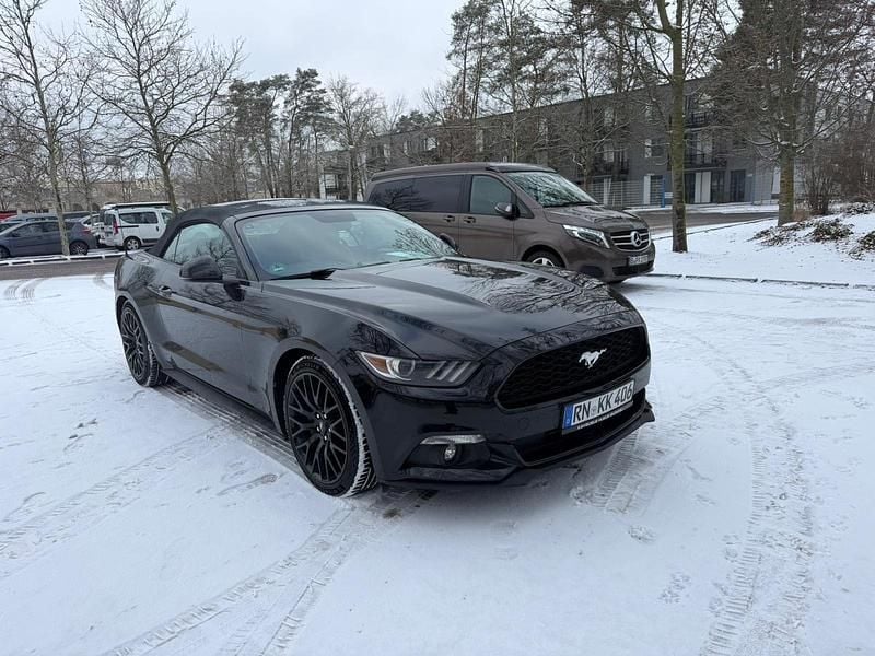 Gebraucht Ford Mustang Convertible 290 PS (213 kW) 2017 Schwarz Cabrio
