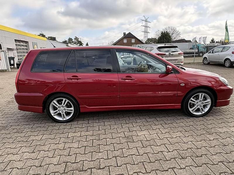 Gebraucht Mitsubishi Lancer Intense 98 PS (72 kW) 2005 Cardinalrot (m) Kombi