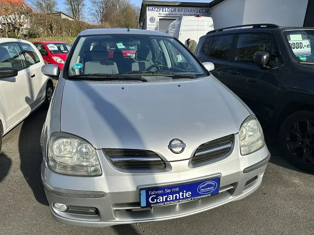 Gebraucht Nissan Almera Acenta+ 116 PS (85 kW) 2005 Silber Limousine